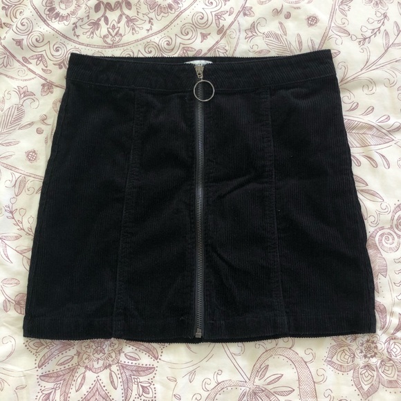 Forever 21 Dresses & Skirts - Forever 21 black corduroy skirt